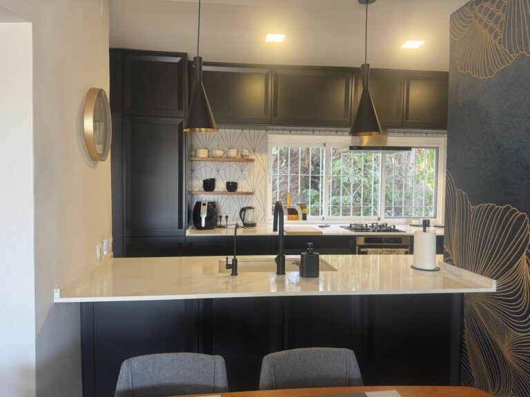 95c7e9b37253090cf0b764a81430233e - 10