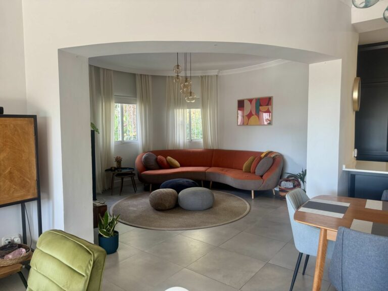 95c7e9b37253090cf0b764a81430233e - 15