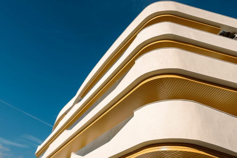 9652e3b6443cf4f7716322c54c50ac03 - 1