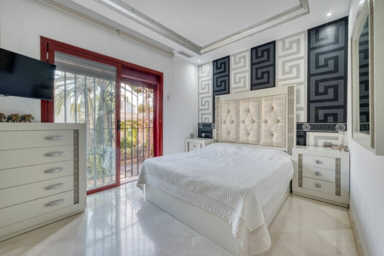 97d1bada549fba6c91b9f4f312a35159 - 4