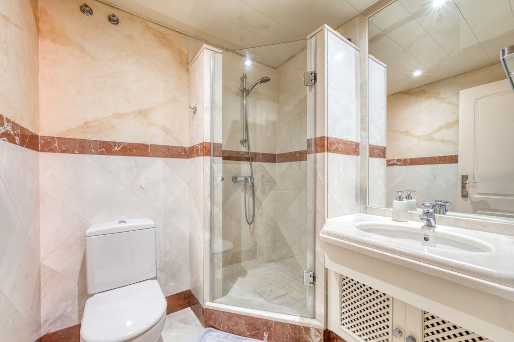 97d1bada549fba6c91b9f4f312a35159 - 7