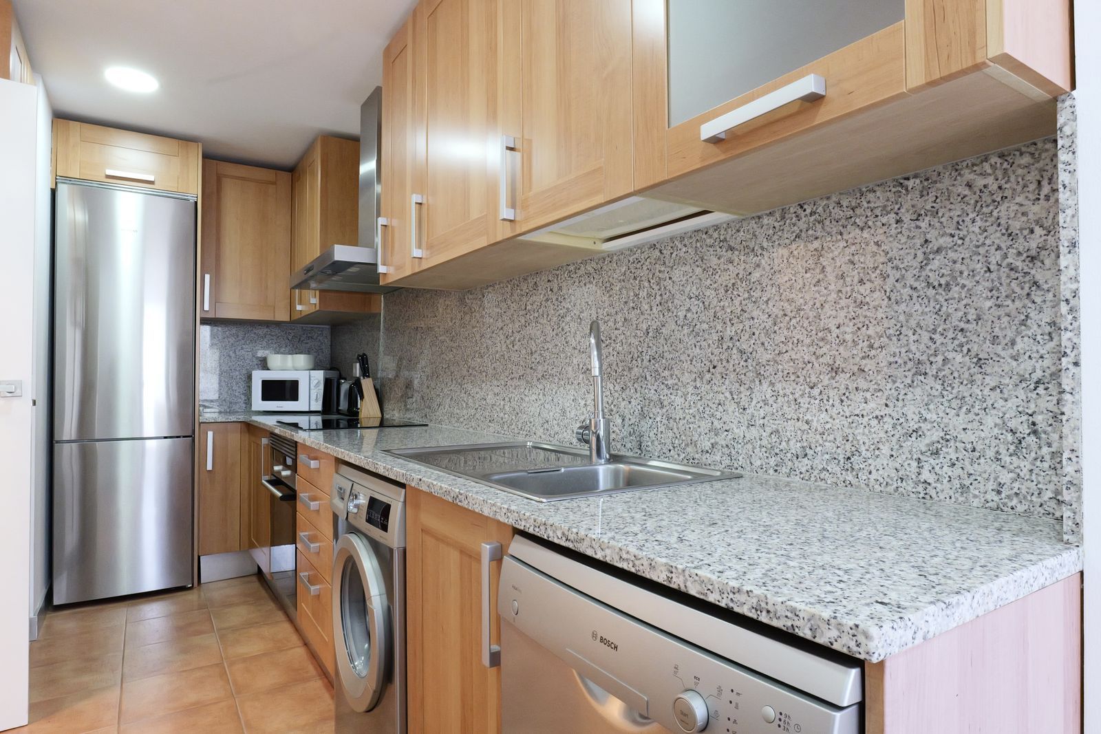 98e5cb723b0af3c4e637926fea2888b0 - 11