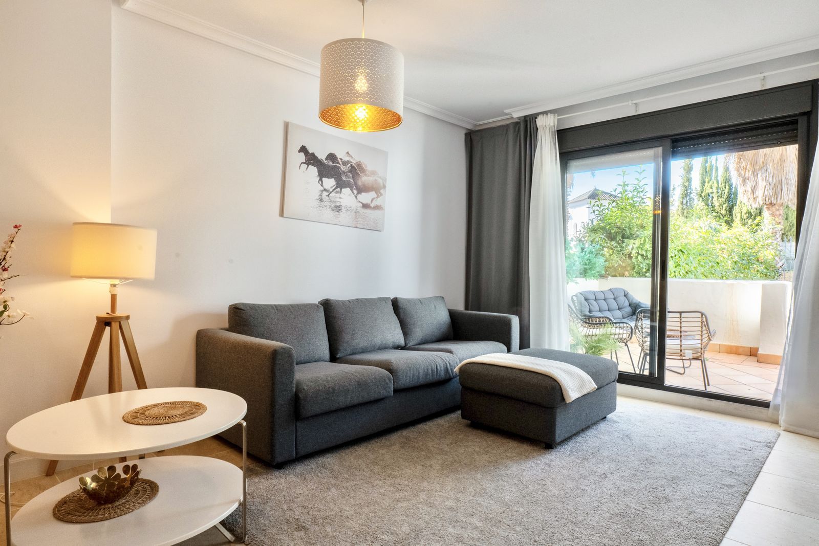 98e5cb723b0af3c4e637926fea2888b0 - 4