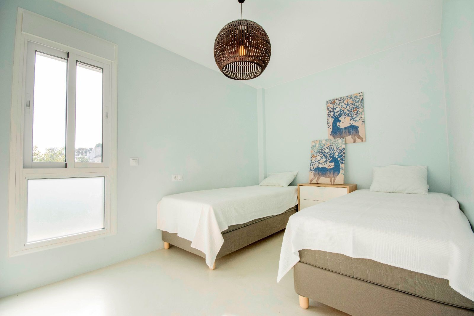 98fd77a1309bbaf739353d414ae58678 - 10