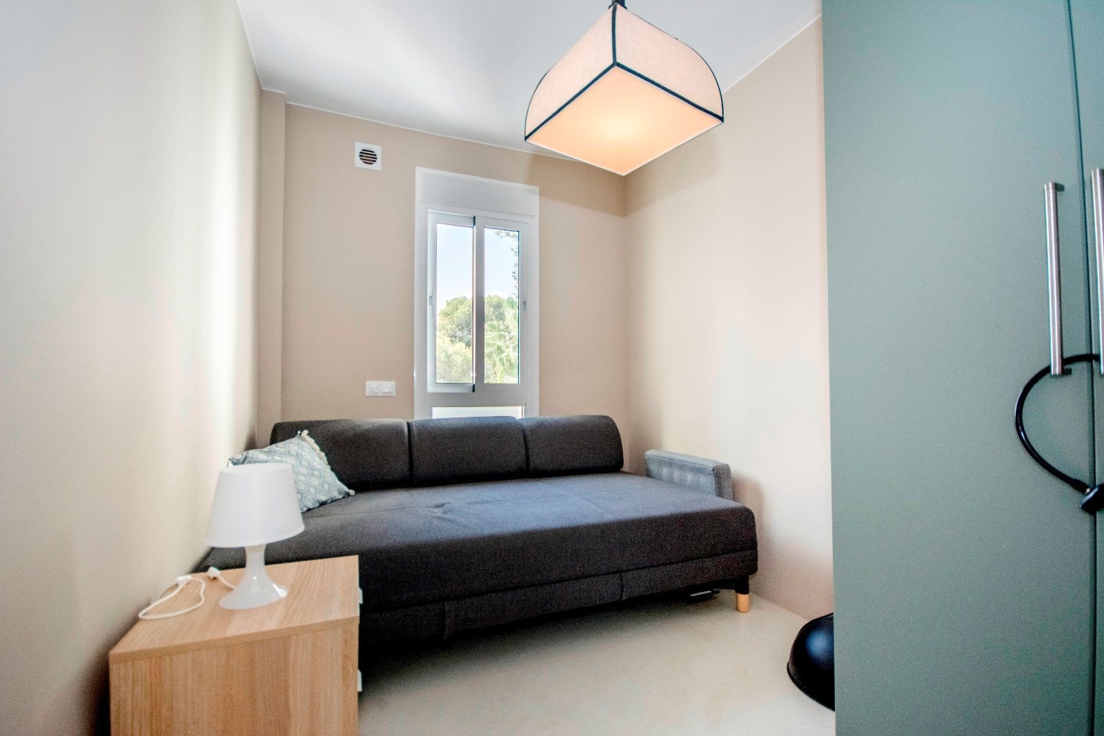 98fd77a1309bbaf739353d414ae58678 - 11