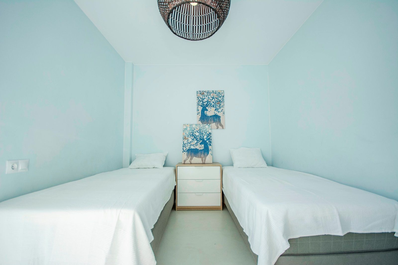 98fd77a1309bbaf739353d414ae58678 - 14