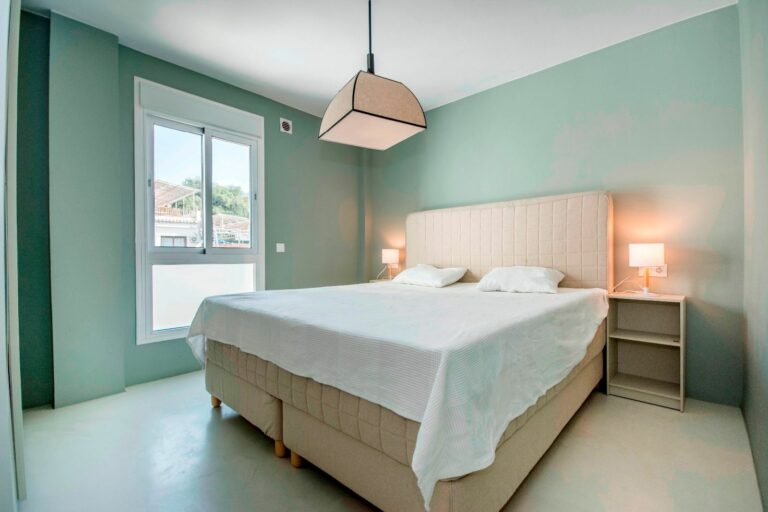 98fd77a1309bbaf739353d414ae58678 - 4