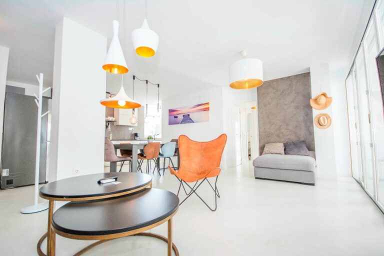 98fd77a1309bbaf739353d414ae58678 - 6