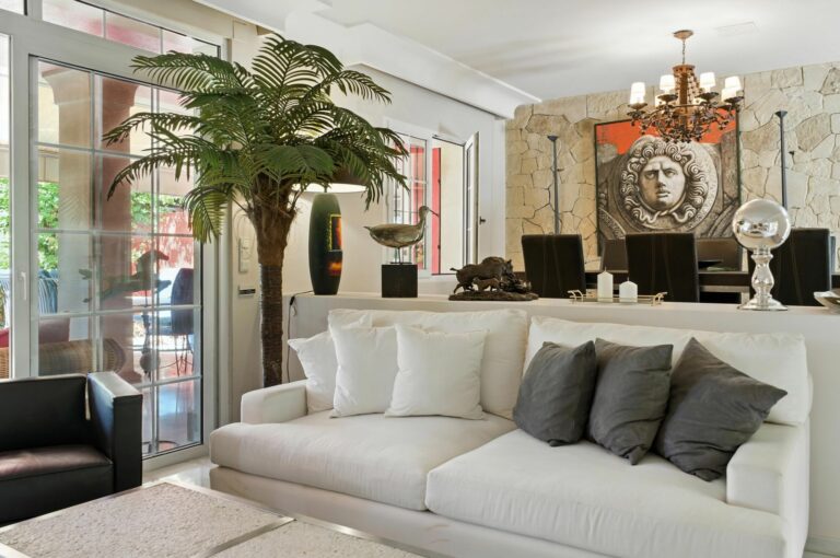 9b1510b6c83ae07038d9cafcf246685b - 12