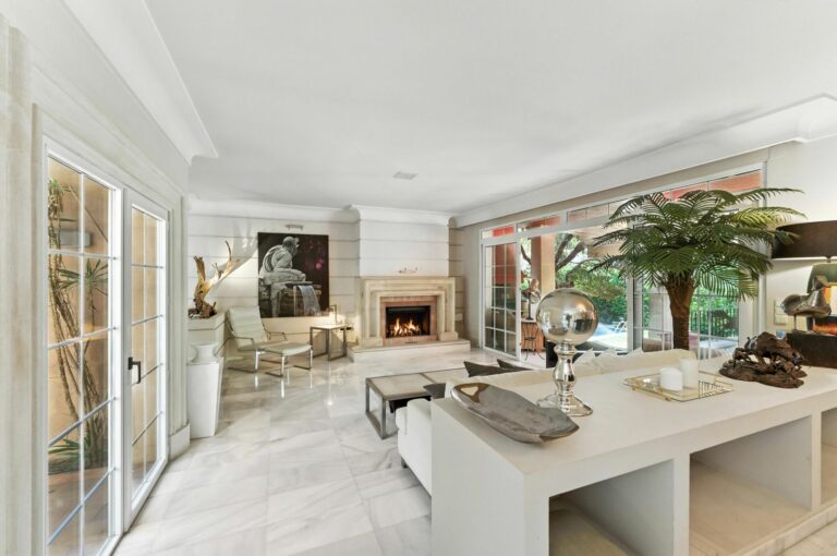 9b1510b6c83ae07038d9cafcf246685b - 15