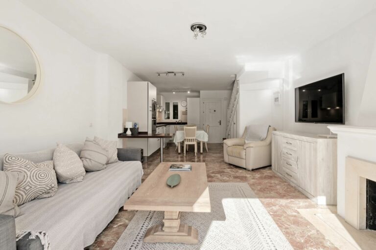 9e93091014078ff55b3e2fdf98743506 - 6