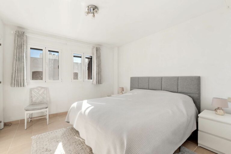 9e93091014078ff55b3e2fdf98743506 - 8