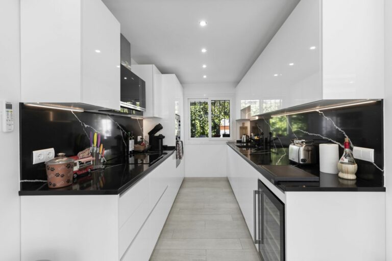 9ee63927d4ee2946ca167898e0362de1 - 16