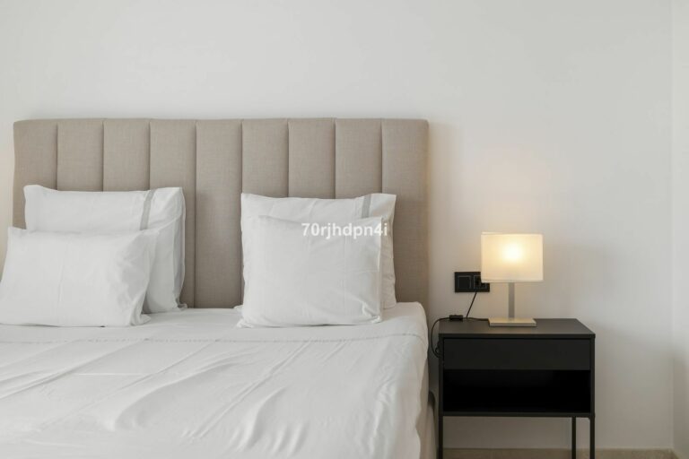 9f09d5ae5a3d41cd3156c410127bad4d - 13