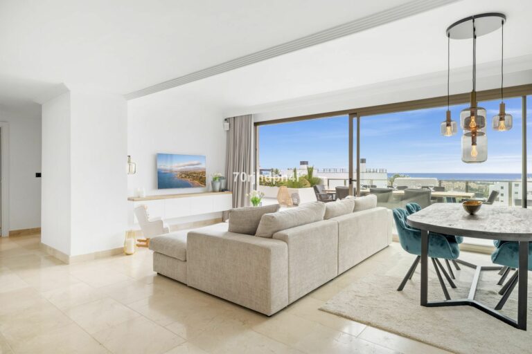 9f09d5ae5a3d41cd3156c410127bad4d - 2