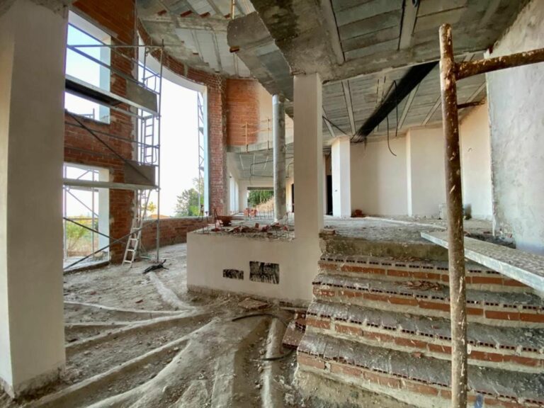 9f90ea8bd074854ba1acdf135a04fa2a - 12