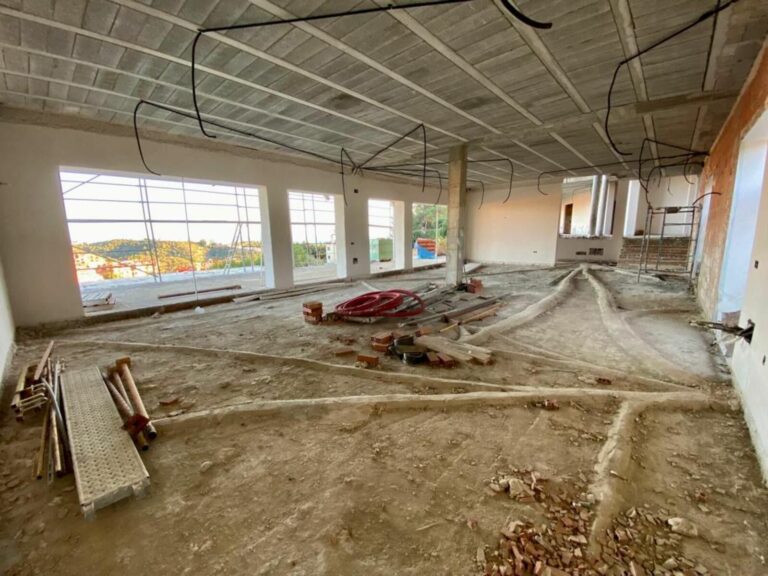 9f90ea8bd074854ba1acdf135a04fa2a - 5