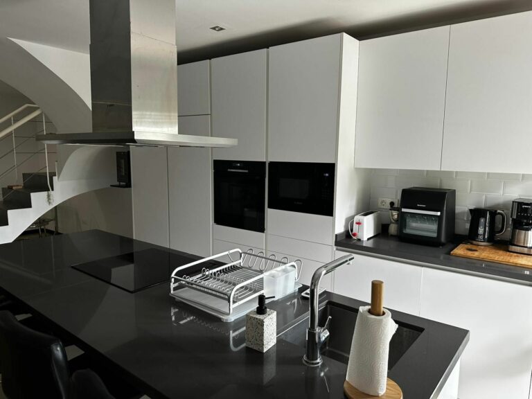 9fe50eea9f23758b41506fcf9afd70b8 - 14