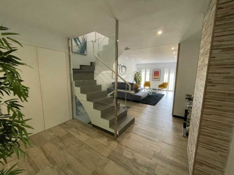 9fe50eea9f23758b41506fcf9afd70b8 - 8