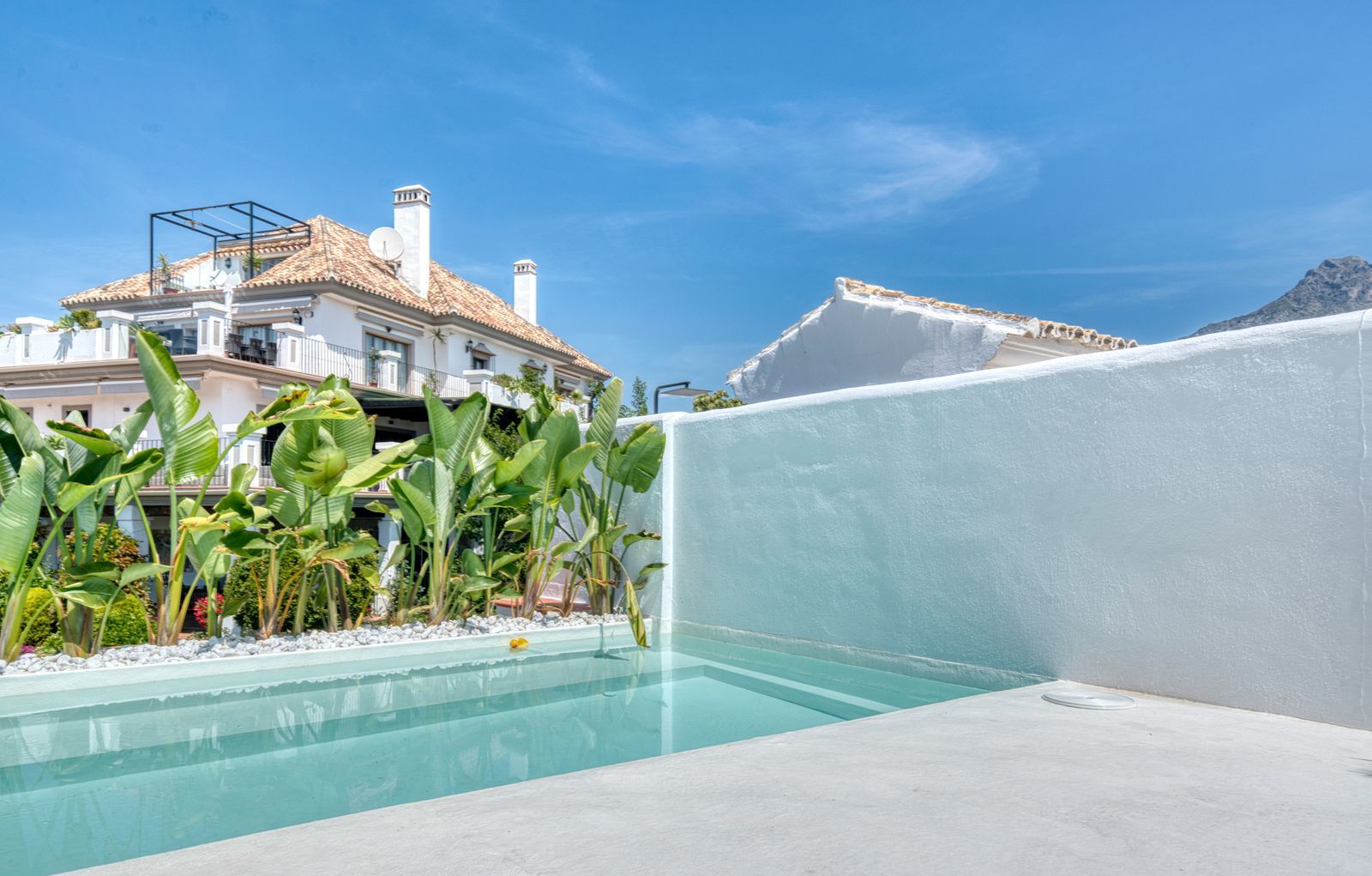 a1c1ccc91c73481f4011901ceb389350 - 11