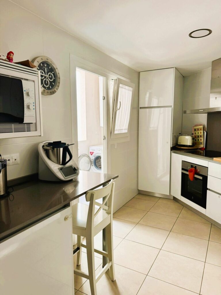 a1c258881b97ddb461deb2a193dd5a06 - 15