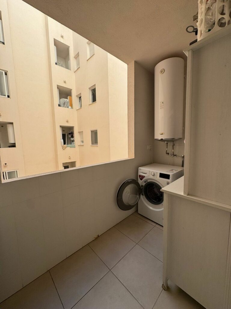 a1c258881b97ddb461deb2a193dd5a06 - 16