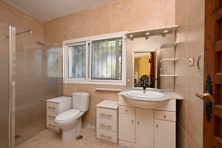 a22c1766440617eeda364eaa5912cffd - 11