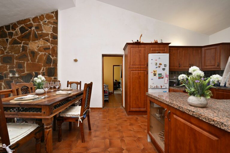 a22c1766440617eeda364eaa5912cffd - 3