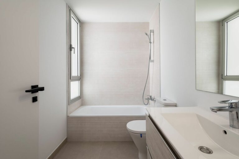 a2e481ec18354cccb64a14541f8184b2 - 13