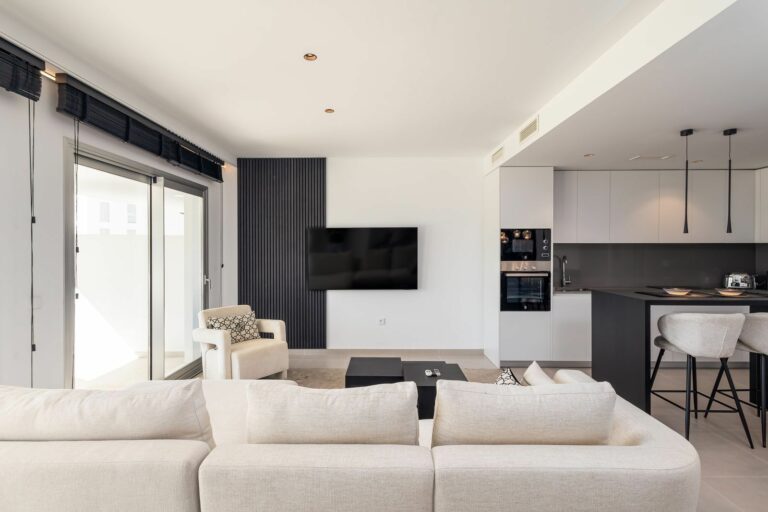 a2e481ec18354cccb64a14541f8184b2 - 4