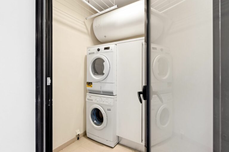 a43fd5077b49e75d5beac9a9a4f55020 - 12