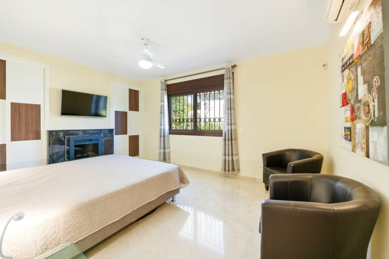 a440b0104225ce05fbfc560cbb05f2b2 - 14