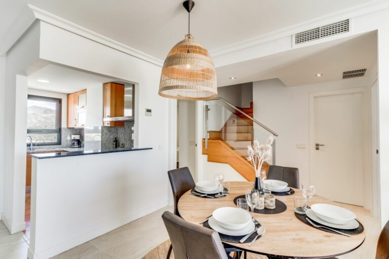 a6a1e419565a12587f293a1e88042f5b - 12