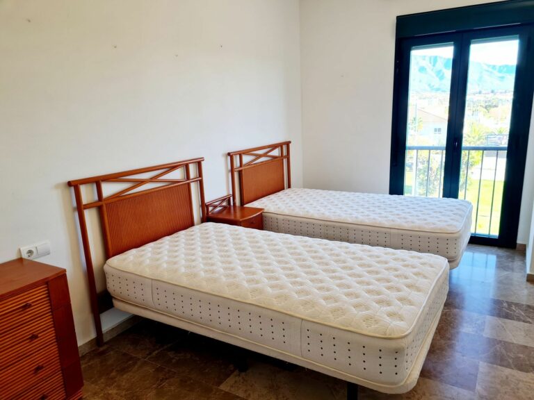 a7dd1672aa25d810a3f9b8d928663934 - 10