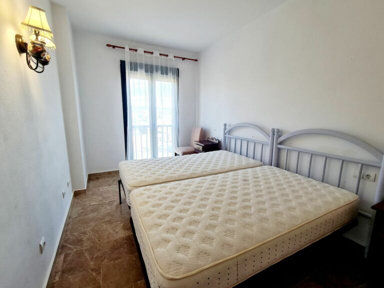 a7dd1672aa25d810a3f9b8d928663934 - 13