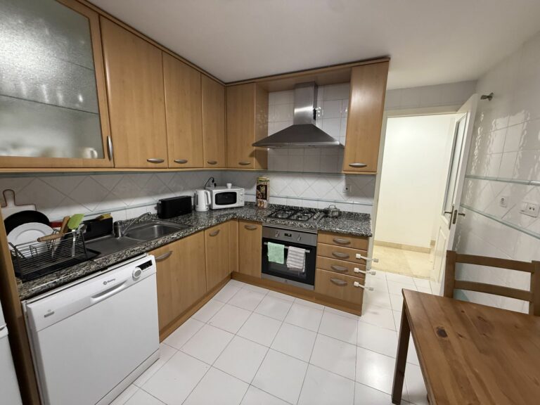 a80d6d01adbedca3306110e0a2f9a236 - 8