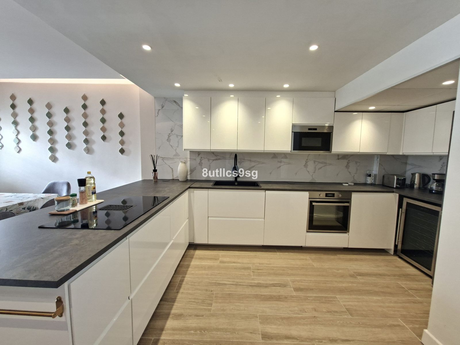 a9e170fa75d46dedffebca45ec2e2e0e - 5