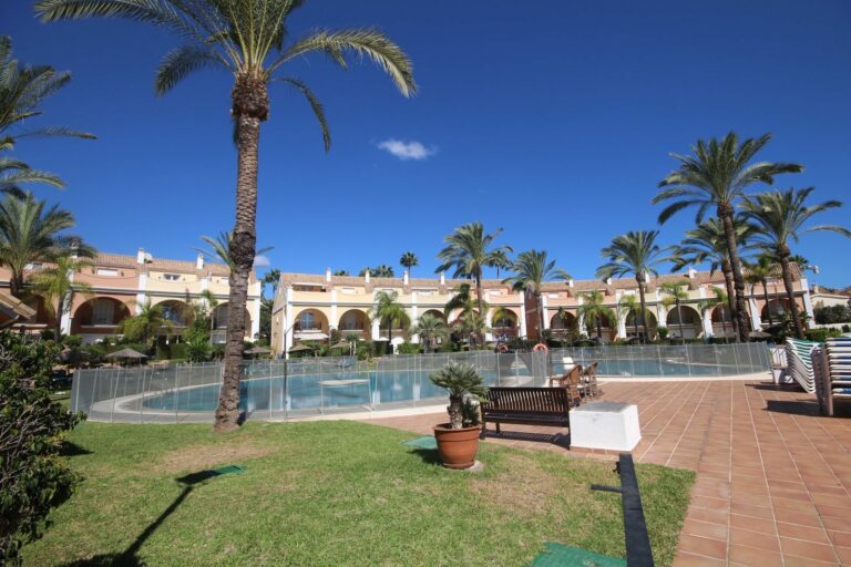 aa6f3628d51ac6f0b504f3e405b9b726 - 11