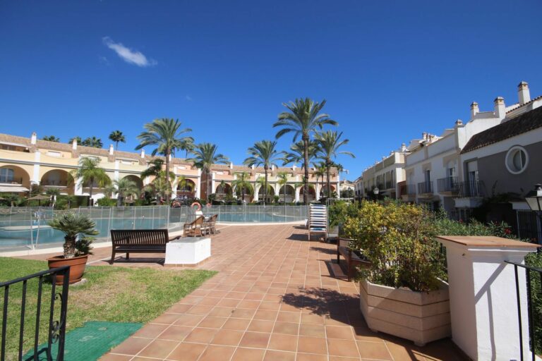 aa6f3628d51ac6f0b504f3e405b9b726 - 9