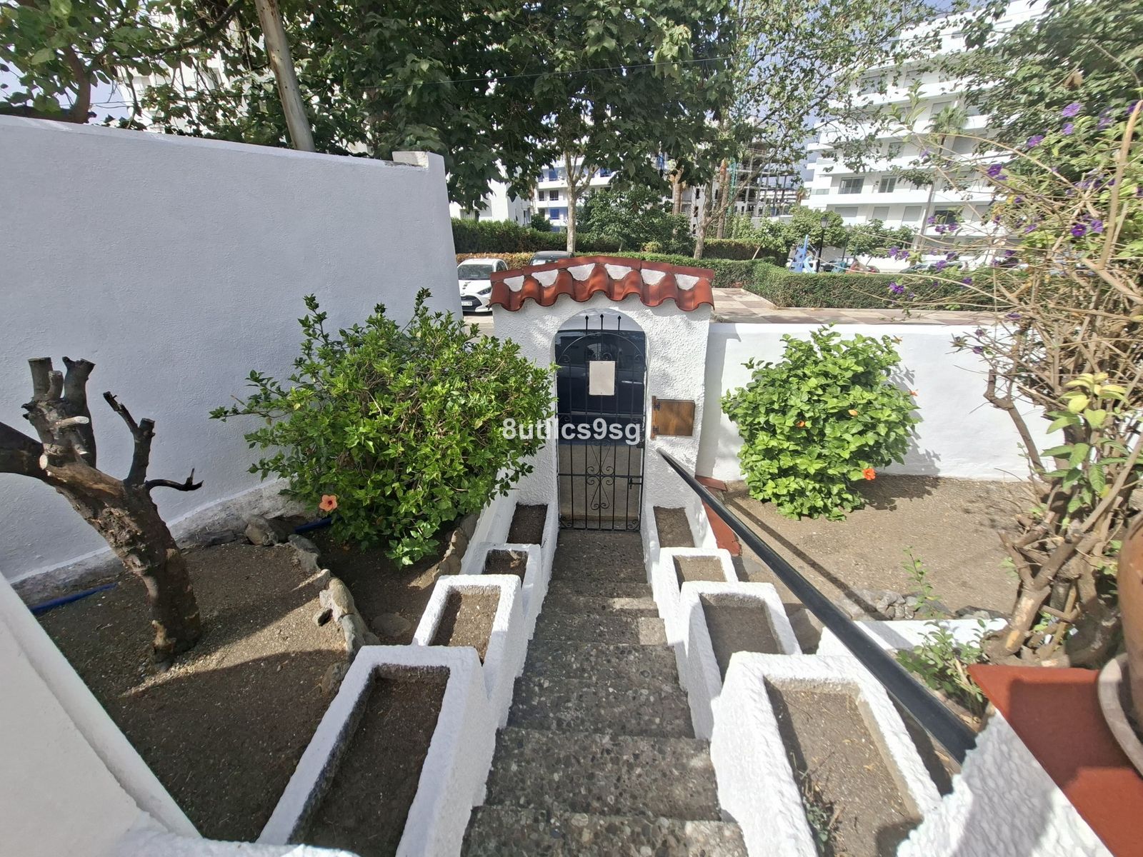 aad81580f780d0a71f9849a7275d169f - 1