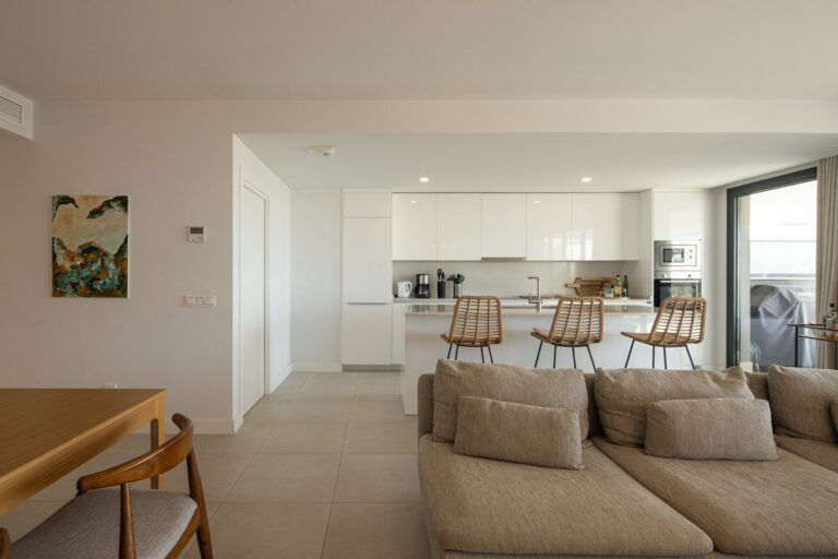 ab7858337054170ebebade6706ed9e4f - 7