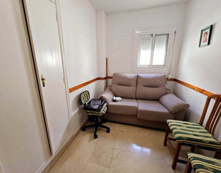 abe1444e1e4c05eddde5b8fb56865e55 - 11