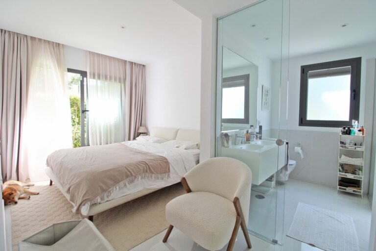 ac3c6255c5824aaf69852b4907af9798 - 15