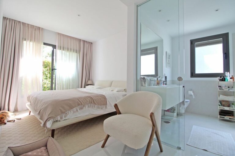 ac3c6255c5824aaf69852b4907af9798 - 16