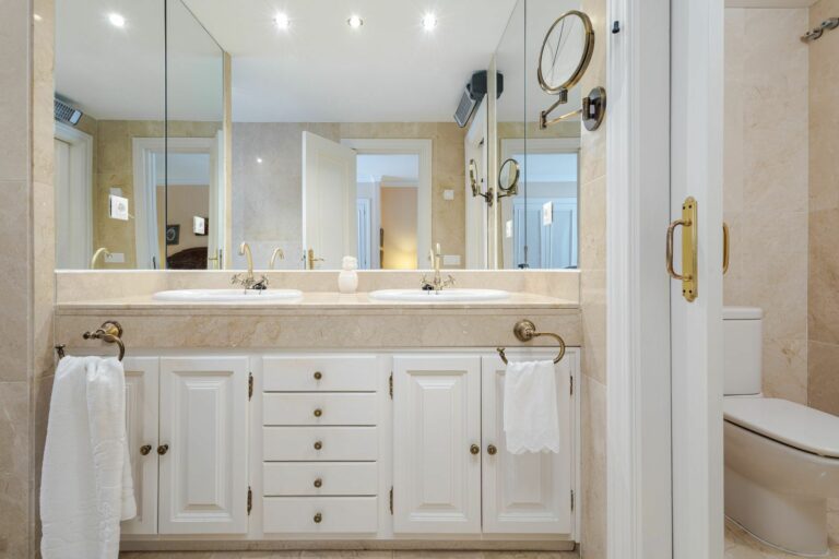 ac862e24201a09a3ca435ba3ee5396dc - 13