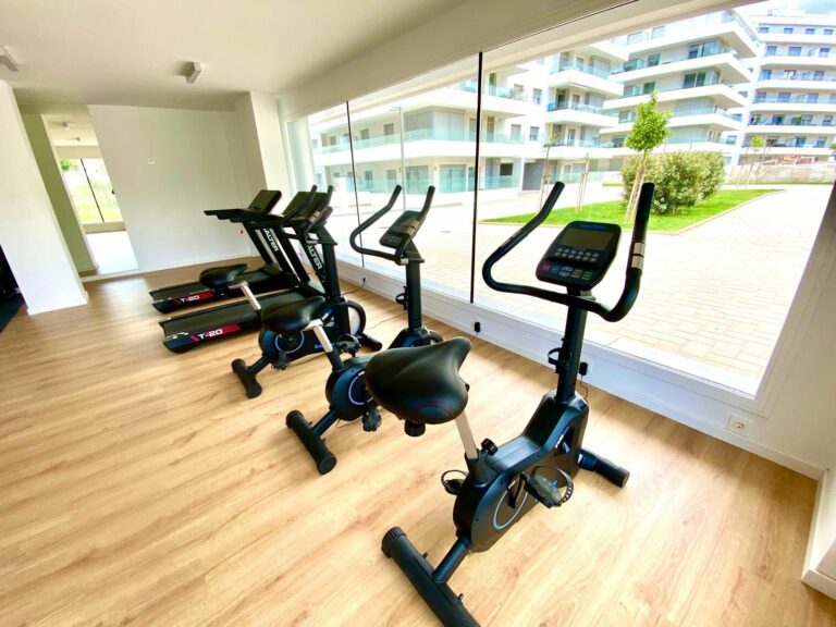 ad20113e932d171850d1b4d020d36feb - 11