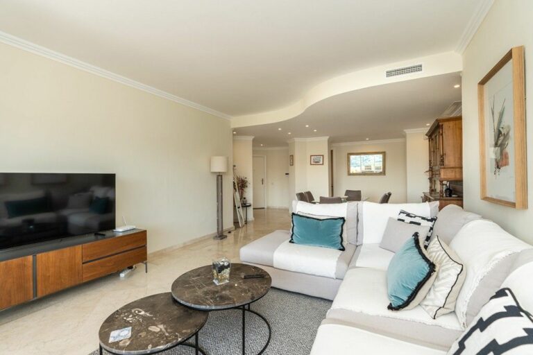 ae494a9afc5862b0e41b46cb8cc2ee57 - 11