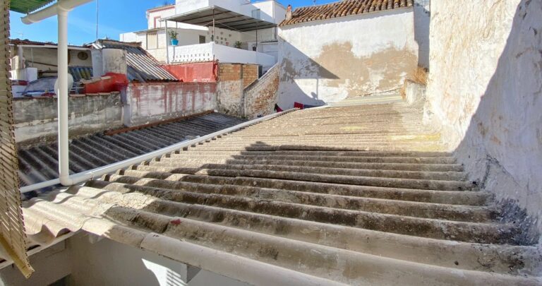 aee46e000dd3b1e57b3615ed48dac339 - 16