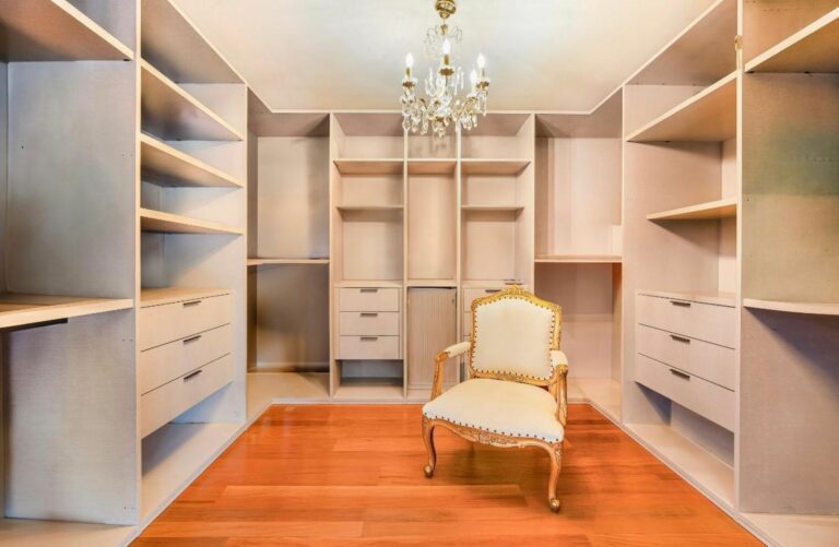 b071de3b02b8d2ad531405f2af9aef2e - 14