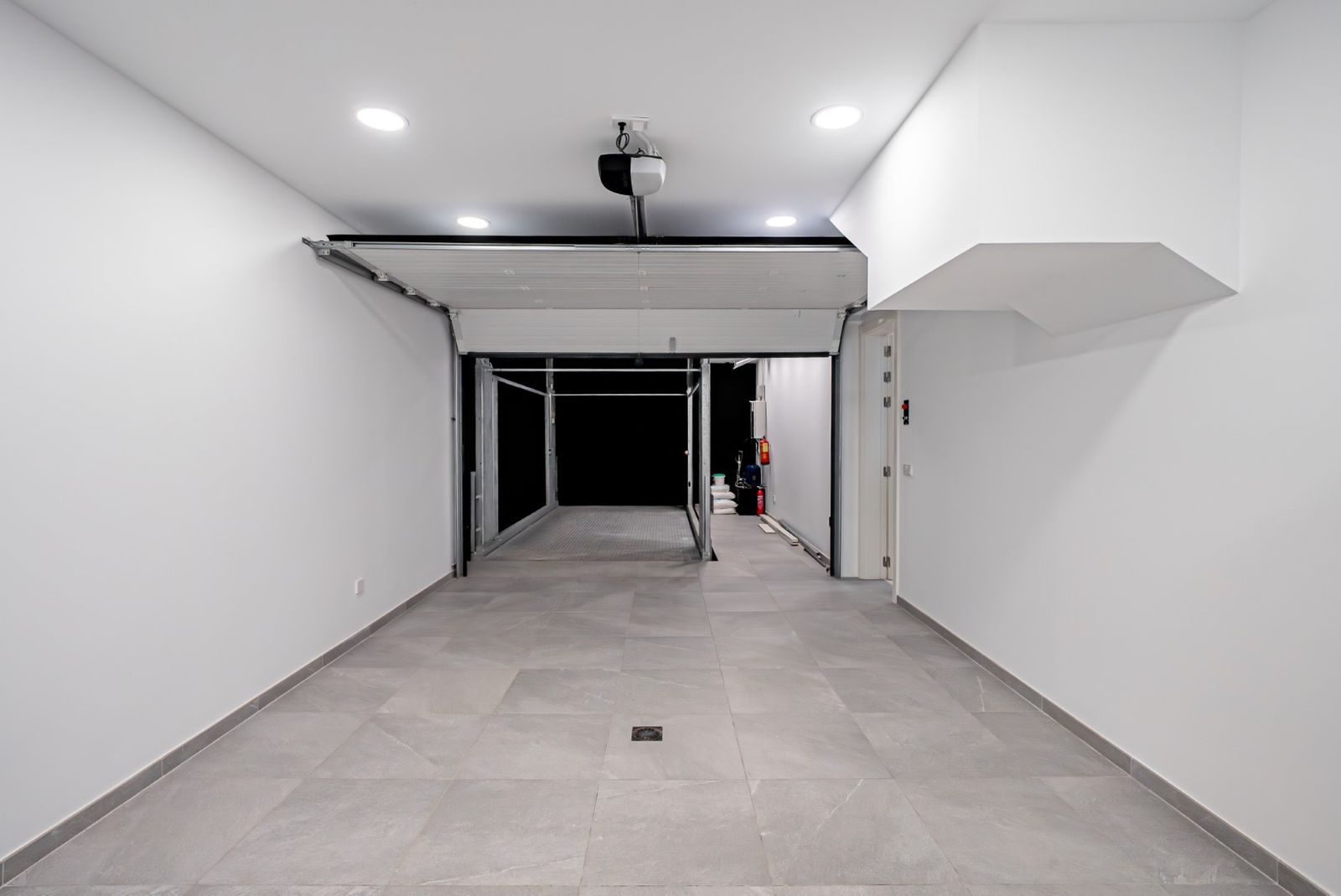 b1b909ce23f82f923fdba49c93f56c8e - 15